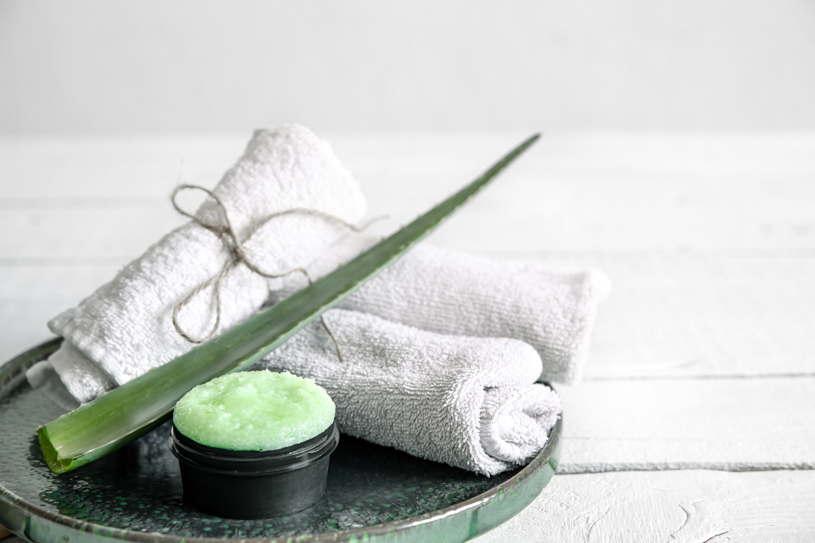 Thai Aloe Vera Oil Massage